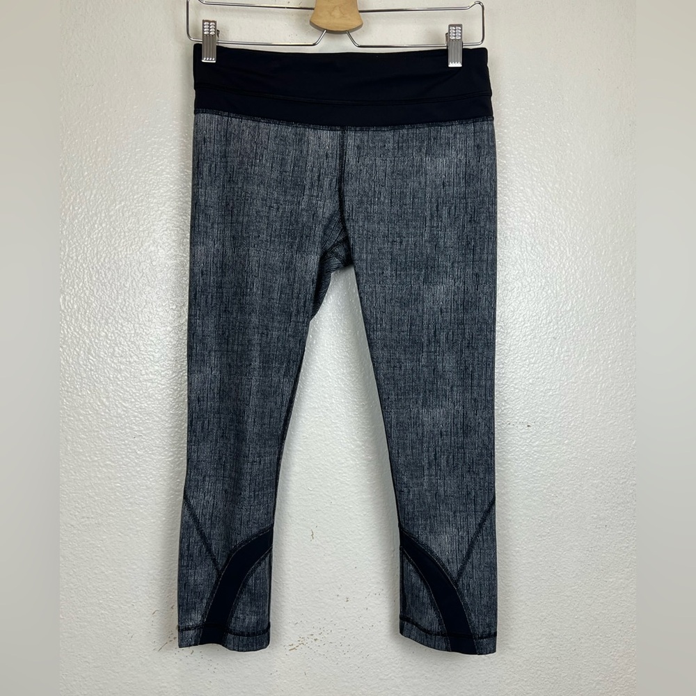 Lululemon Leggings Womens 6 Run Inspire Crop II Burlap Texture Black Dune
